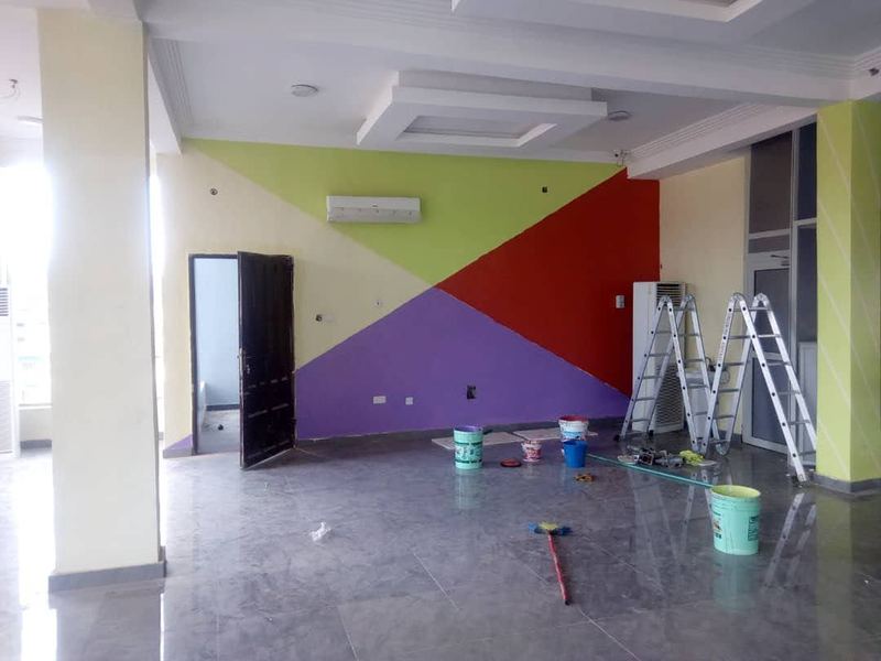 Colour blocking to the sales floor