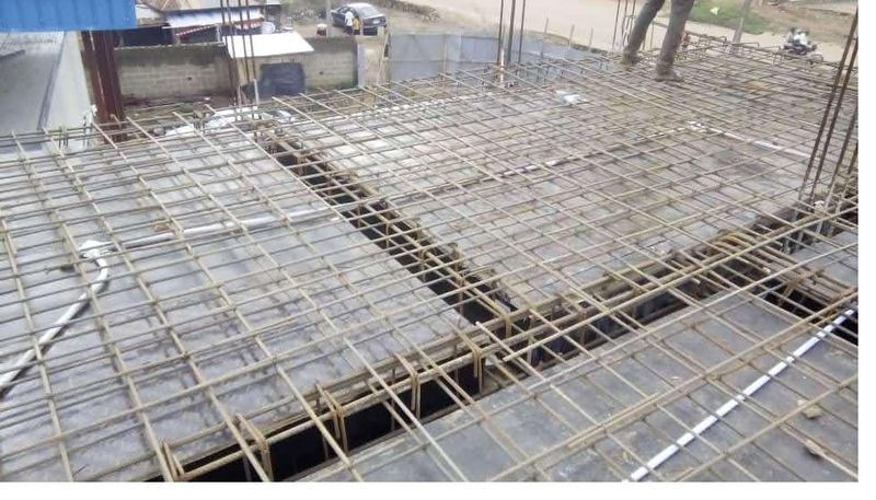Reinforcement mat to a raft foundation