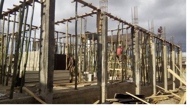 Formwork frame to the first-floor deck