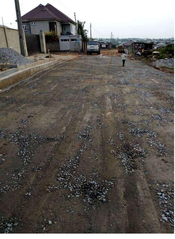 Stone base laid to the carriageway
