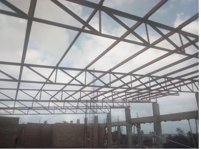 Roof bracing and purlin runs