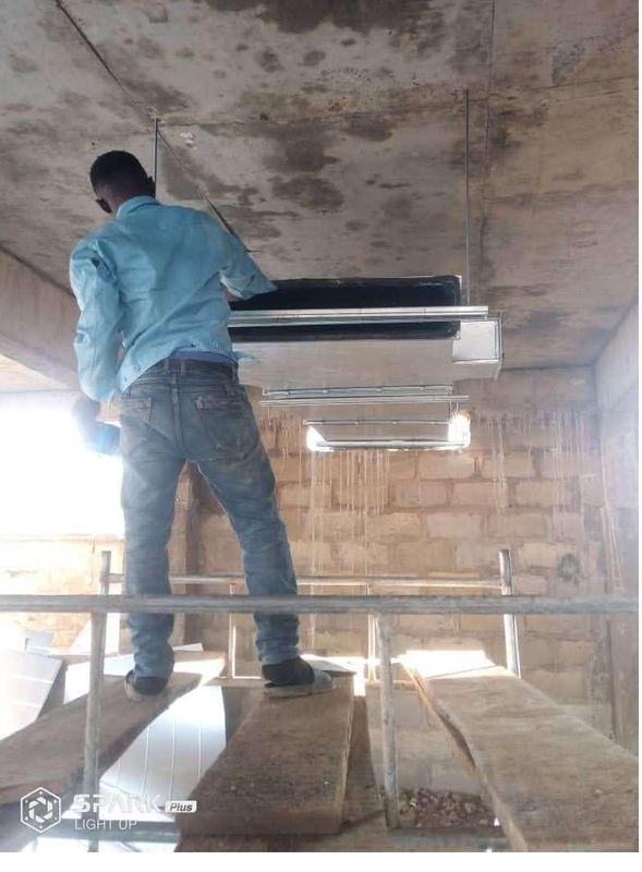 Duct section being set to level