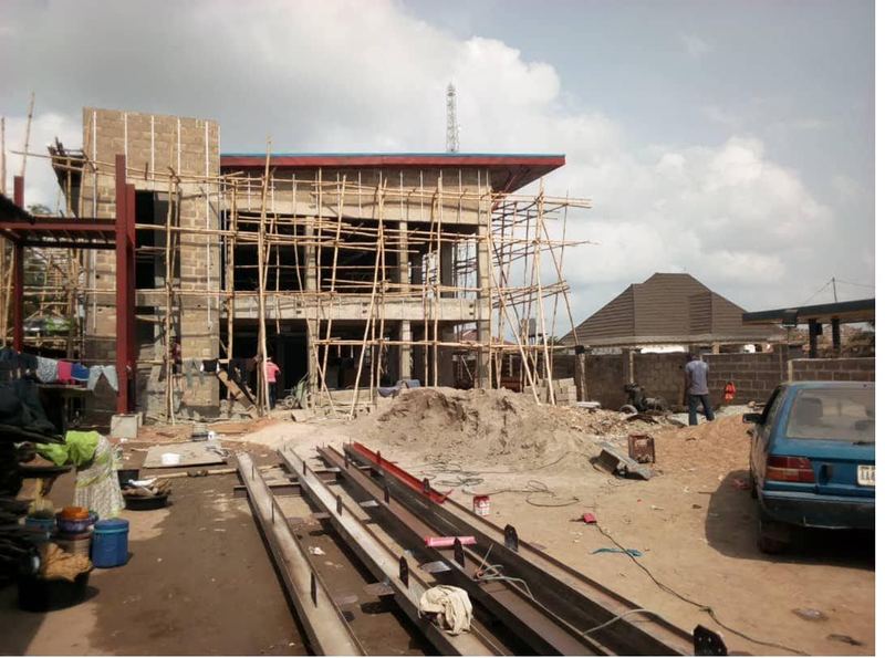 Frame and roof structure over the working floor