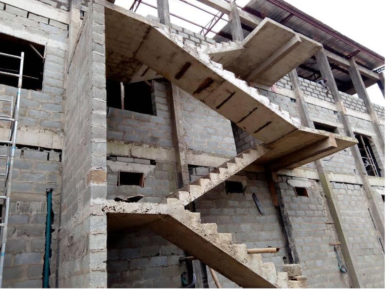 Stair and landing structure