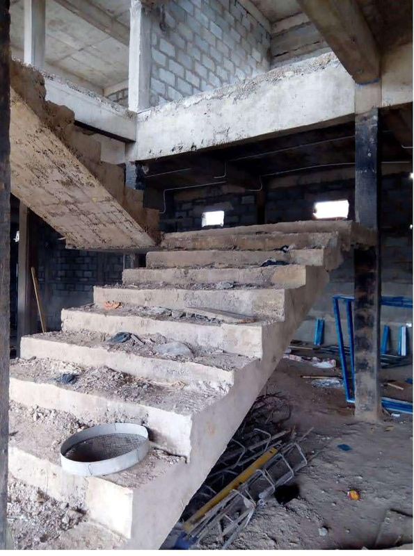 Precast tread assembly to the main stair