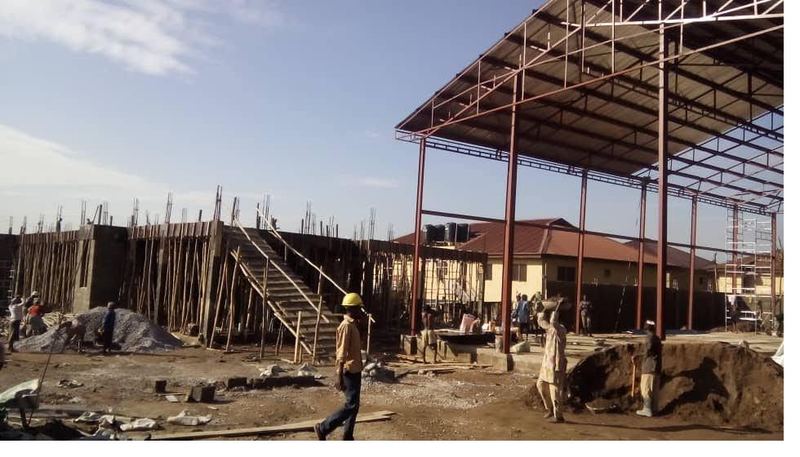 Steel roof over the reinforced concrete frame
