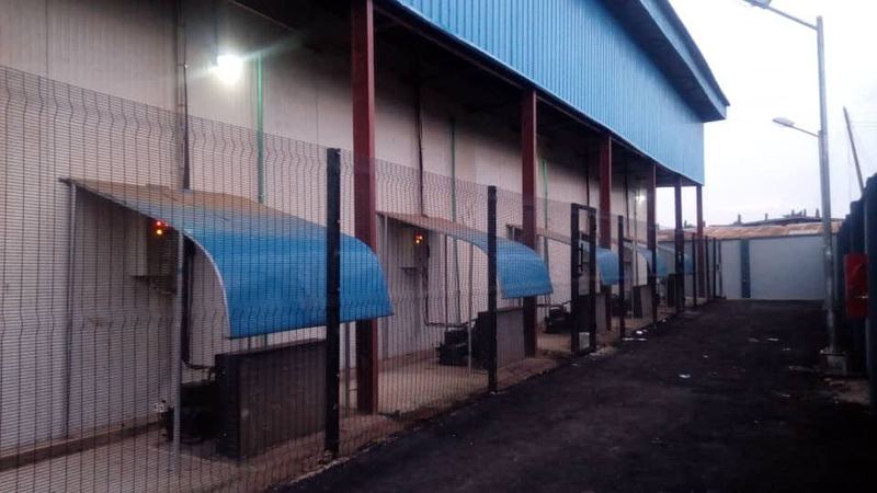 Loading bays and canopies to the process hall